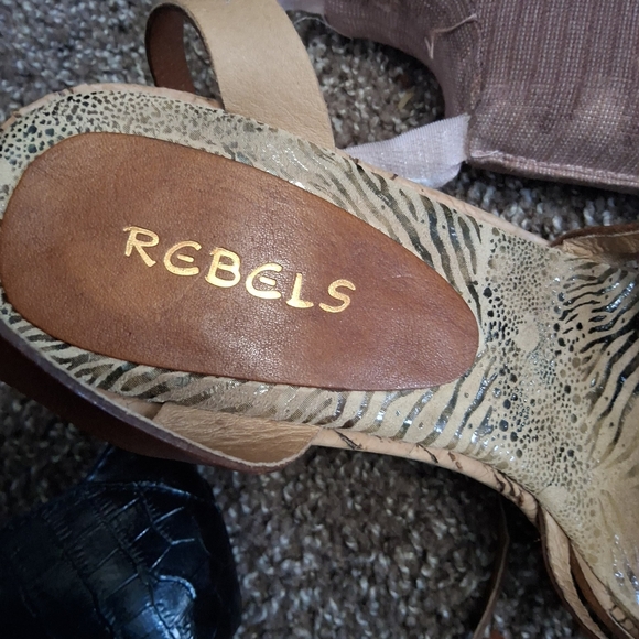 Rebels Elegant Tan Strappy Wedge Sandals - Picture 2 of 10